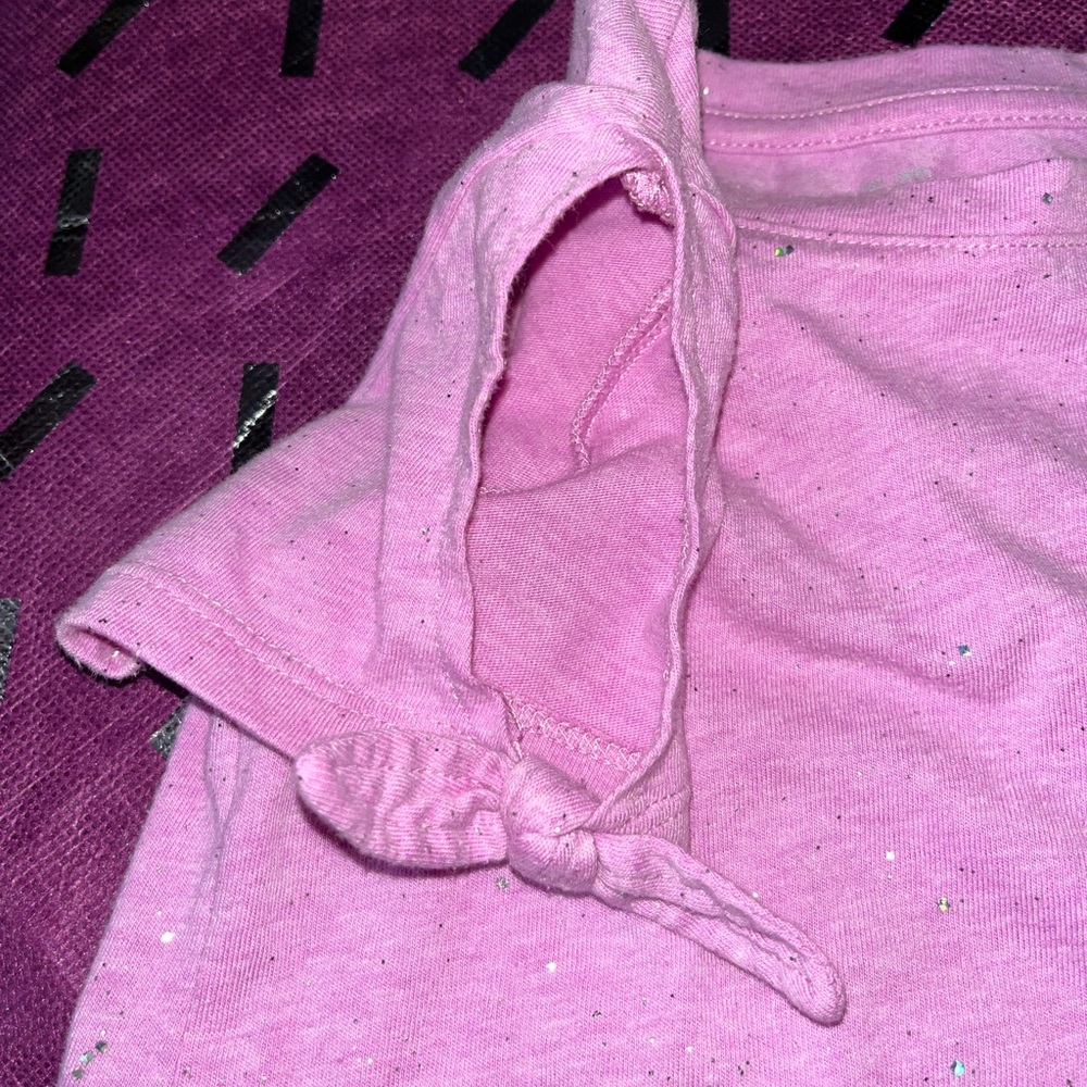2 girl shirts